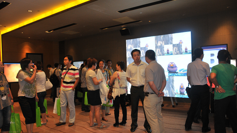 2011��ͬ�Լ���NEC��ʾ��ƷѲչͼ��