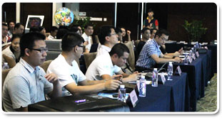 2013��NEC�߶�ͶӰ��Ʒ�������Ѳչ����Ʒ���������վ�ֳ�